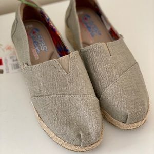 Skechers Ladies Bob Wedge Canvas Shoe